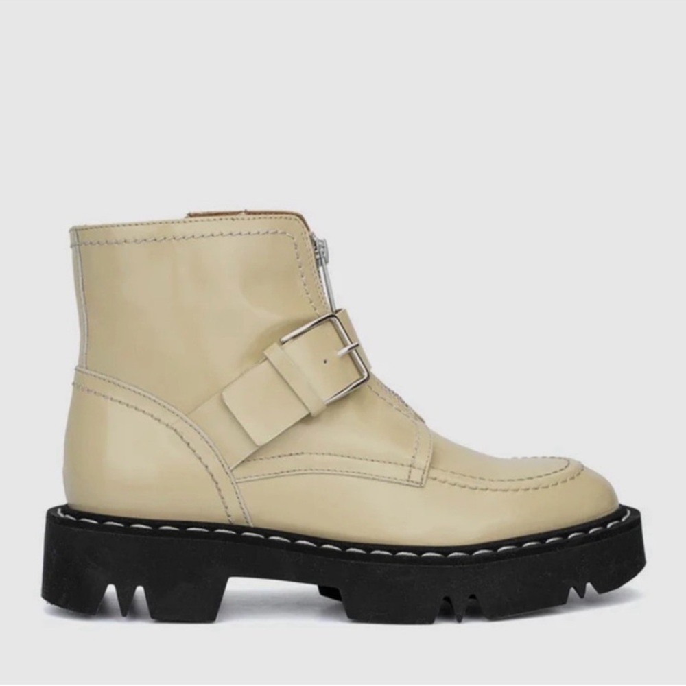 NWOT Aquatalia - Helina Ankle Combat Lug Boot